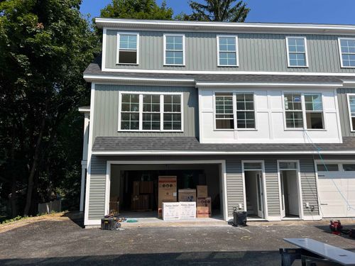 796-1 Central Avenue, Dover, NH, 03820 | Card Image