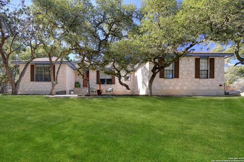 8718 Paisano Pass, San Antonio, TX, 78255-3523 | Card Image