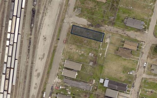 1941 Montegut St, New Orleans, LA, 70117-7038 | Card Image