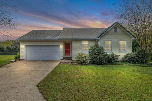 716 Ely Rd, HIXSON, TN, 37343-4709 | Card Image