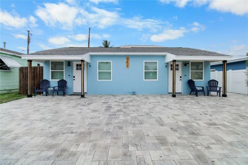 255 146th Ave E, MADEIRA BEACH, FL, 33708-2290 | Card Image