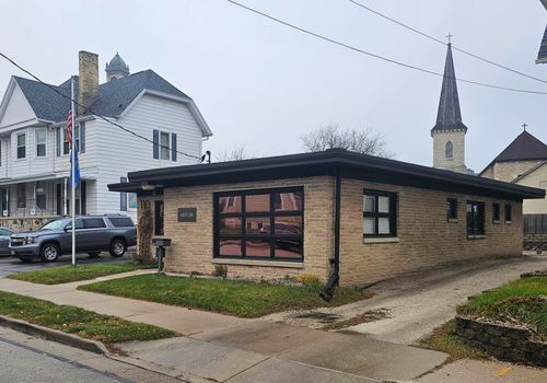 110 Arcadian Ave, Waukesha, WI, 53186-5002 | Card Image