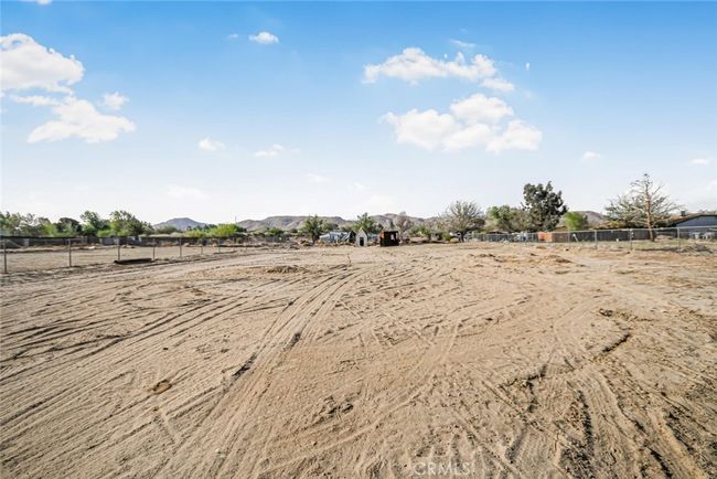 15620 Newmont Ave, House other with 3 bedrooms, 2 bathrooms and 2 parking in Lancaster CA | Image 24