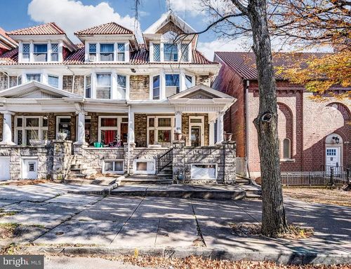 915 N 4th St, READING, PA, 19601-2109 | Card Image