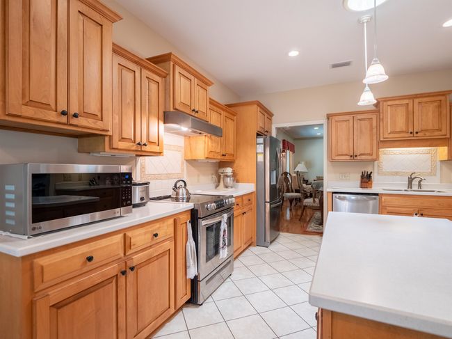 10262 Wildwood Cir, House other with 3 bedrooms, 2 bathrooms and null parking in Live Oak FL | Image 16