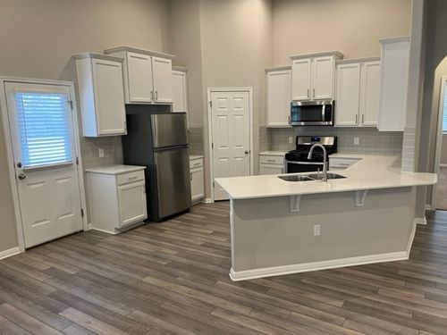 185 Munk Ln, Leander, TX, 78641-5314 | Card Image