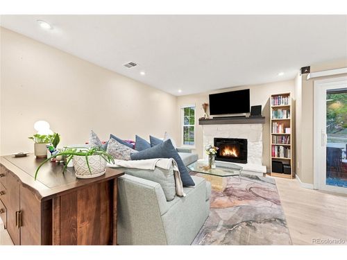 211-10970 W Florida Ave, Lakewood, CO, 80232-4982 | Card Image