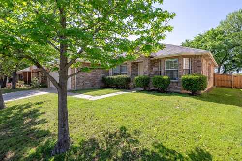 2912 Lighthouse Dr, Denton, TX, 76210-0094 | Card Image