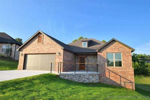 768 E Harlan Dr, Tahlequah, OK, 74464-5659 | Card Image