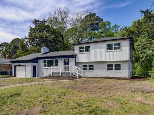 9 Riverdale Dr, Hampton, VA, 23666-3519 | Card Image