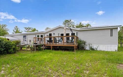 7220 Ne 24th Loop, High Springs, FL, 32643-8644 | Card Image