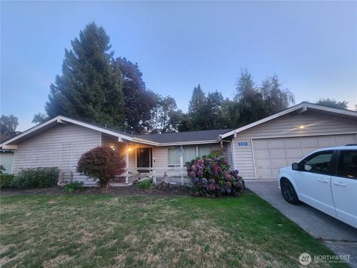21324 Rolling Ridge Dr, Sedro Woolley, WA, 98284-8792 | Card Image