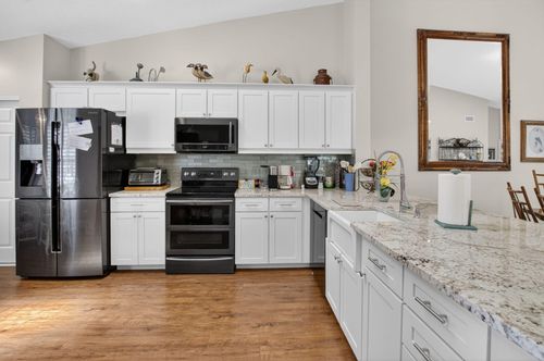 5582 Royal Lake Cir, Boynton Beach, FL, 33437-5610 | Card Image