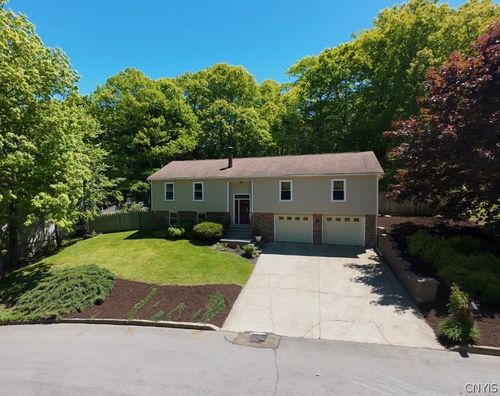 18 Pond Path, Oswego, NY, 13126-4118 | Card Image
