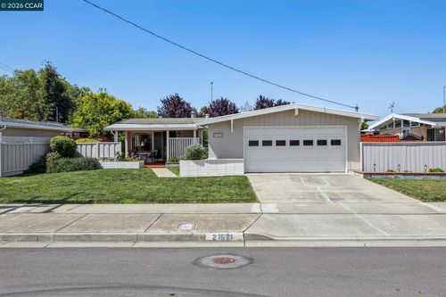 27621 Loyola Ave, Hayward, CA, 94545-4224 | Card Image