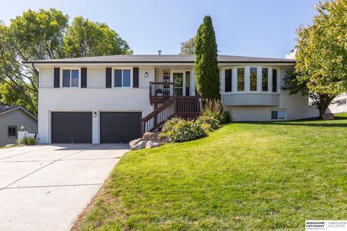 15211 Shirley St, Omaha, NE, 68144-1960 | Card Image