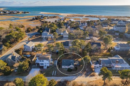19 Stoughton Ln, Chatham, MA, 02633 | Card Image