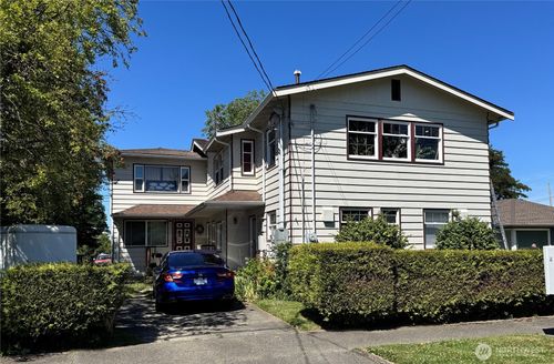 215 S 10th St, Mount Vernon, WA, 98274-4070 | Card Image