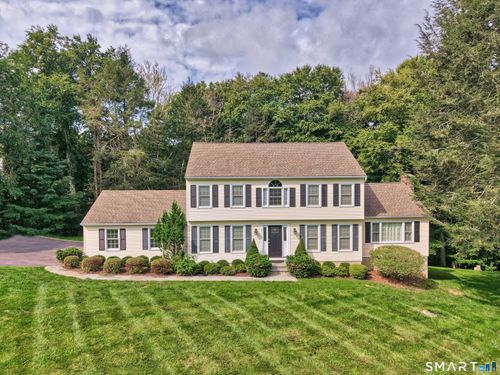 2 Pilgrims Way, Gaylordsville, CT, 06755-1005 | Card Image