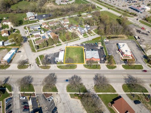 27200 Telegraph Rd, Flat Rock, MI, 48134-1608 | Card Image
