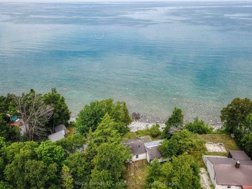 697 Bruce Rd, Saugeen Shores, ON, N0H2L0 | Card Image