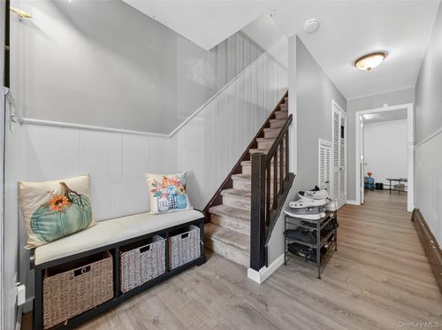 33 Overlook Ter, Haverstraw, NY, 10927-1710 | Card Image