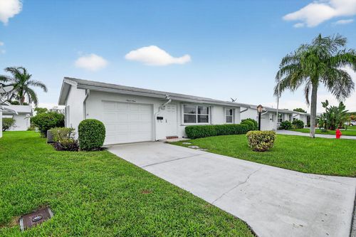 909 Sw 5th Ct, Boynton Beach, FL, 33426-4718 | Card Image