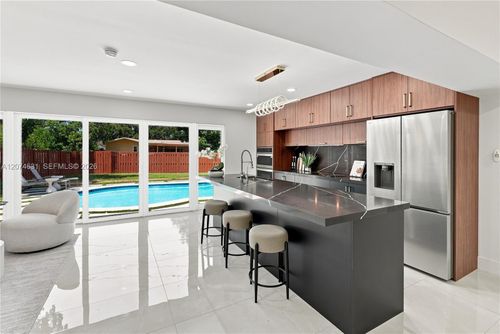 4801 Tyler St, HOLLYWOOD, FL, 33021-6511 | Card Image