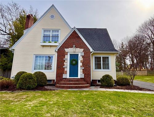 206 Edgemont Dr, Syracuse, NY, 13214-2013 | Card Image