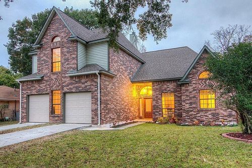 15810 Juneau Ln, Jersey Village, TX, 77040-2154 | Card Image