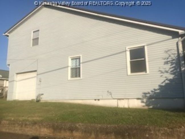 1501 15 Th St, House other with 4 bedrooms, 2 bathrooms and null parking in Nitro WV | Image 28