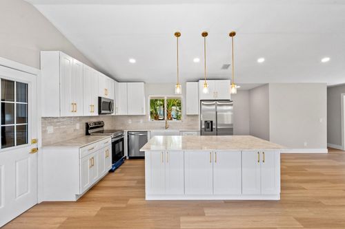 74 Vista Del Rio, Boynton Beach, FL, 33426-8829 | Card Image