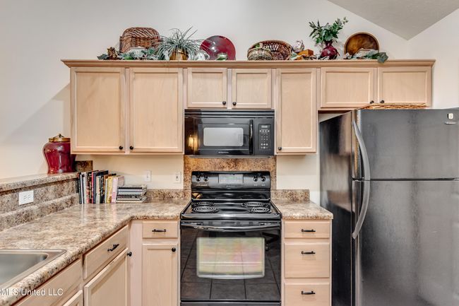 804 Charmant-49 | Image 20
