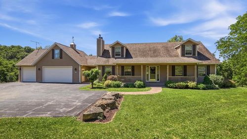 51 Shenandoah Dr, Galena, IL, 61036-9347 | Card Image