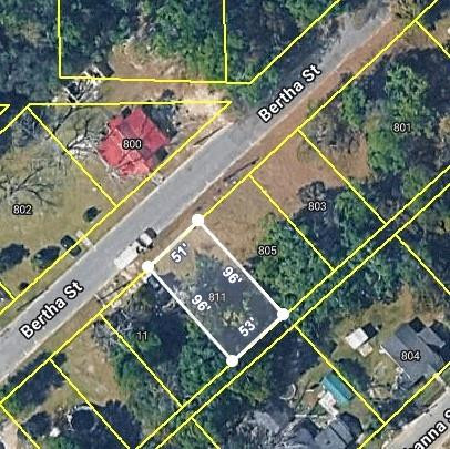 Land in Waycross
