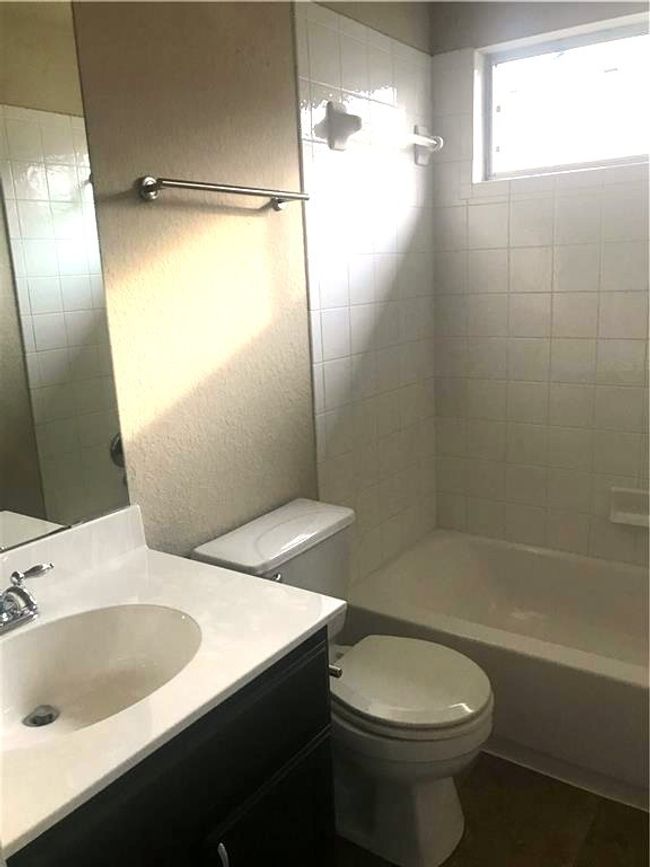 1018 Gentry Dr, House other with 3 bedrooms, 2 bathrooms and 4 parking in Leander TX | Image 13