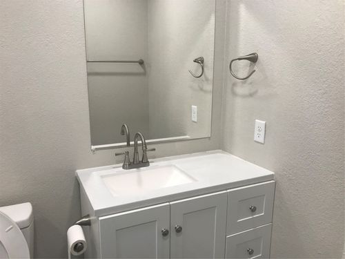 1924 Oak Hill Cir, Dallas, TX, 75217-2020 | Card Image