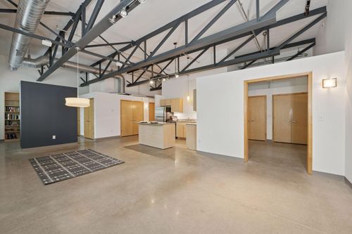 apt-215-111 E Franklin Ave, Minneapolis, MN, 55404-2574 | Card Image