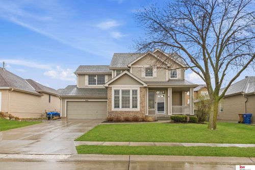 9407 S 27th St, Bellevue, NE, 68147-8421 | Card Image