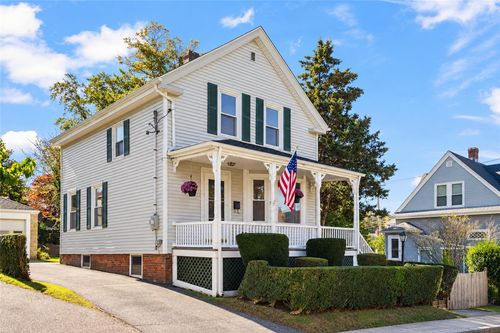 1 Russell Avenue, Newport, RI, 02840 | Card Image