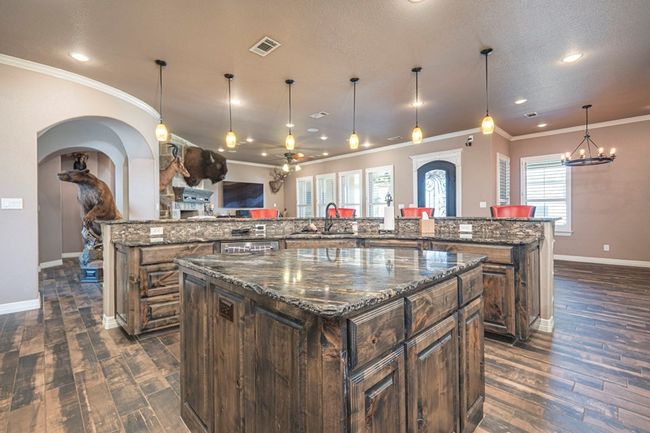 7113 E County Road 114, House other with 4 bedrooms, 4 bathrooms and 3 parking in Midland TX | Image 21