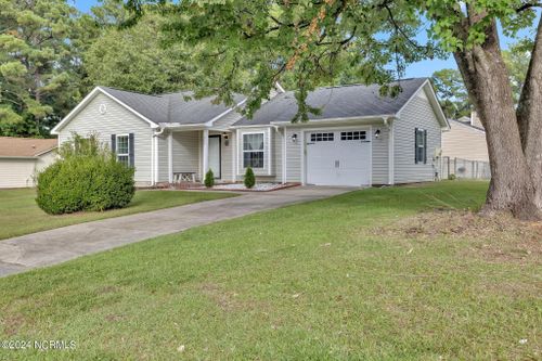 200 Rockledge Court, Jacksonville, NC, 28546 | Card Image