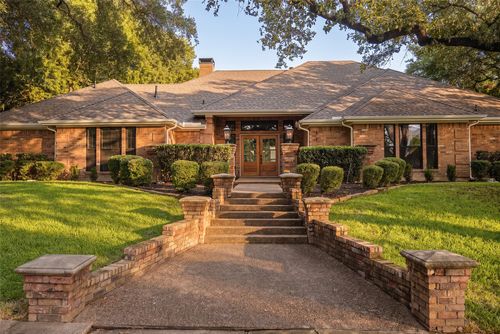 5626 Twin Brooks Dr, Dallas, TX, 75252-4933 | Card Image