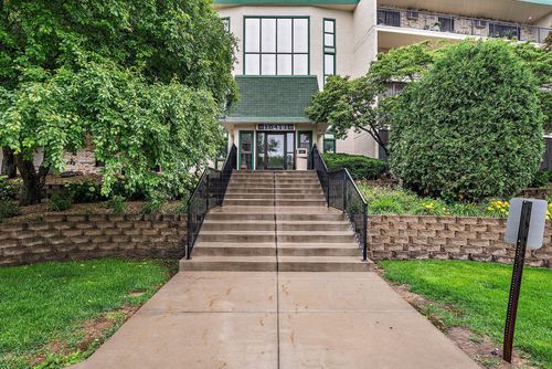 apt-409-10411 Cedar Lake Rd, Minnetonka, MN, 55305-3289 | Card Image