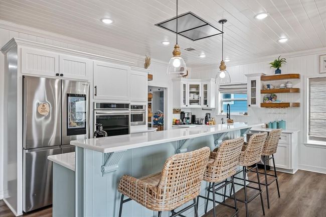 1981 Avenue I, House other with 4 bedrooms, 2 bathrooms and null parking in Crystal Beach TX | Image 6