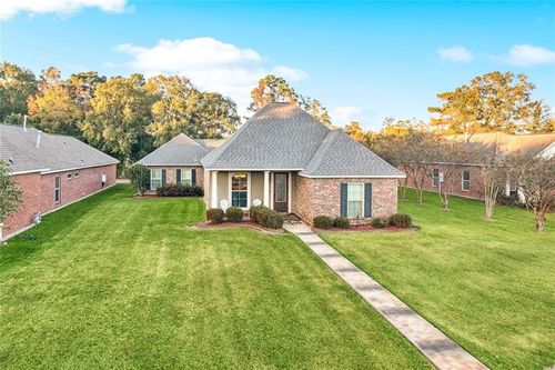 19075 Greenleaf Cir, Ponchatoula, LA, 70454-5274 | Card Image