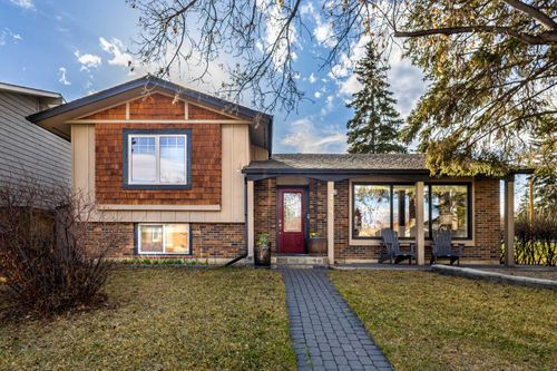 219 Lake Rosen Crescent Se, Calgary, AB, T2J3L9 | Card Image