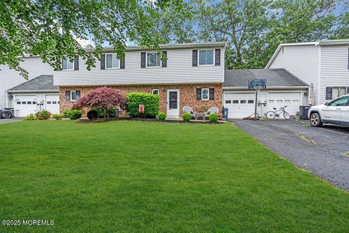 2 Elizabeth Ct, Howell, NJ, 07731-2854 | Card Image
