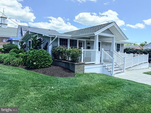 624 Shore Rd, Somers Point, NJ, 08244-2424 | Card Image