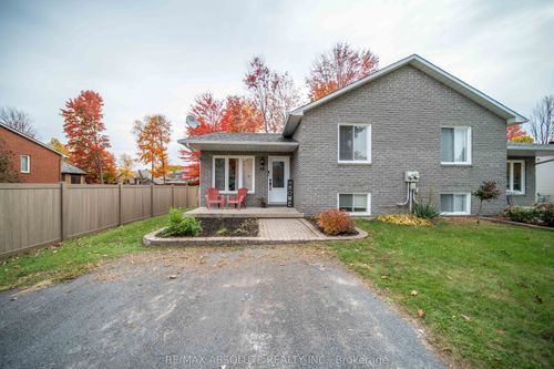 43 Bourque St, Limoges, ON, K0A | Card Image